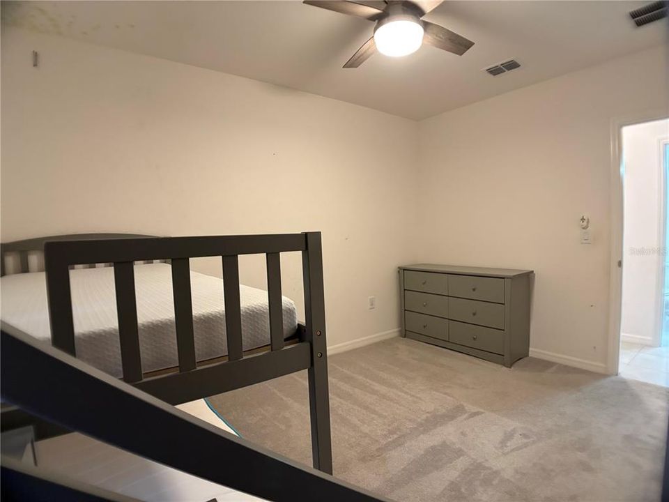 En Venta: $269,999 (3 camas, 2 baños, 1560 Pies cuadrados)