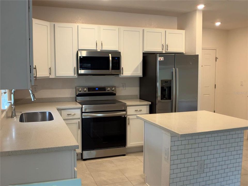 En Venta: $269,999 (3 camas, 2 baños, 1560 Pies cuadrados)