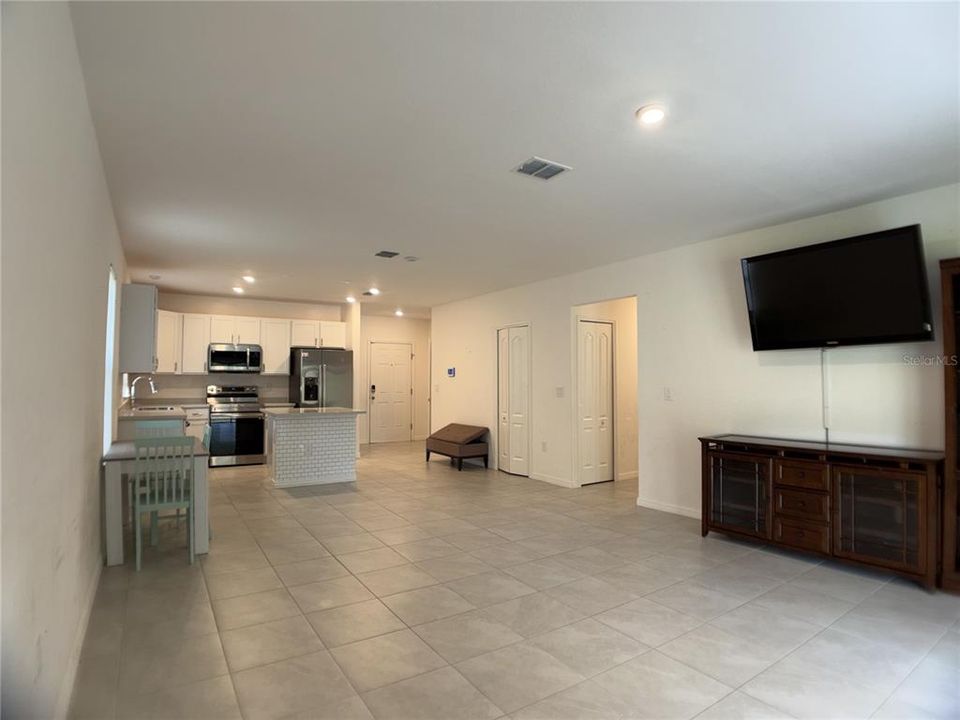 En Venta: $269,999 (3 camas, 2 baños, 1560 Pies cuadrados)