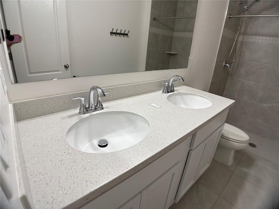 En Venta: $269,999 (3 camas, 2 baños, 1560 Pies cuadrados)