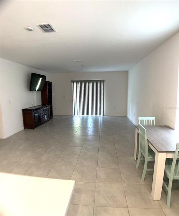 En Venta: $269,999 (3 camas, 2 baños, 1560 Pies cuadrados)