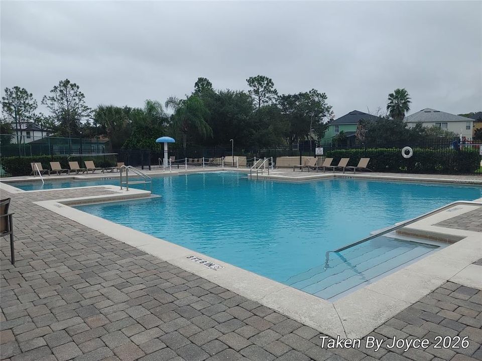 For Sale: $535,000 (5 beds, 3 baths, 2451 Square Feet)