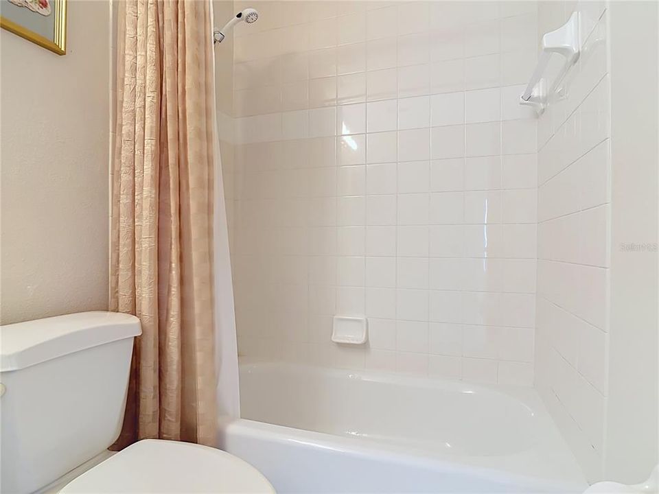 En Venta: $330,000 (3 camas, 2 baños, 1727 Pies cuadrados)