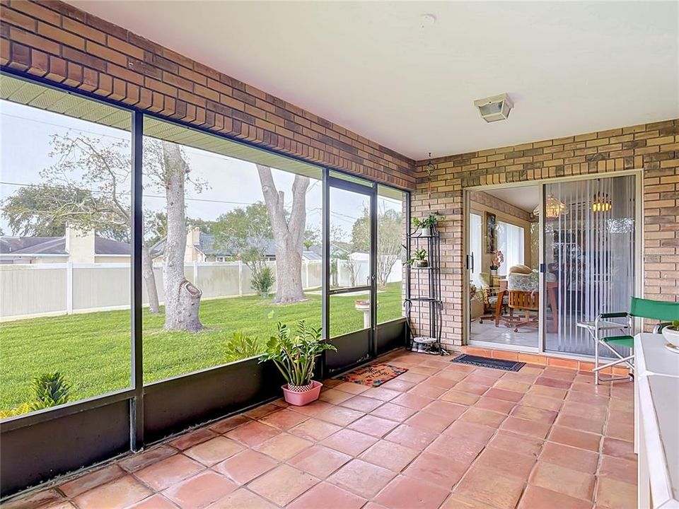 En Venta: $330,000 (3 camas, 2 baños, 1727 Pies cuadrados)