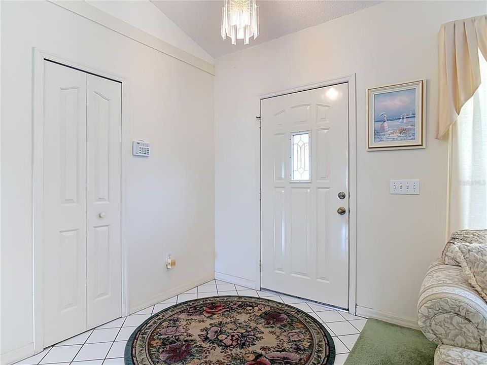 En Venta: $330,000 (3 camas, 2 baños, 1727 Pies cuadrados)