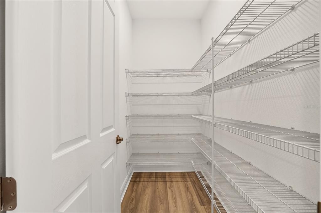 На продажу: $447,840 (2 спален, 2 ванн, 2019 Квадратных фут)