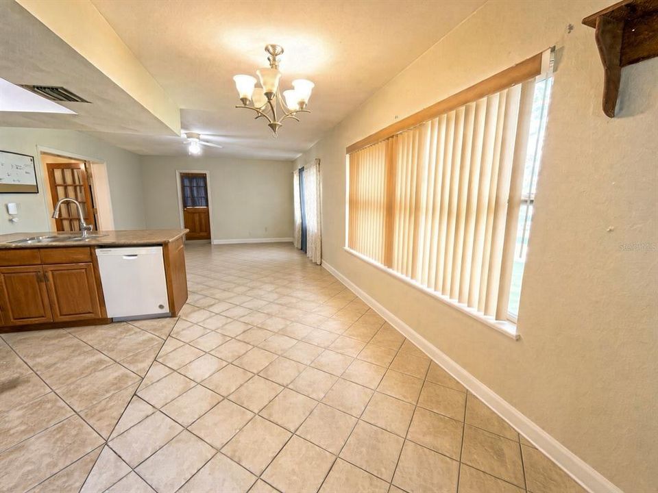 En Venta: $574,900 (0 camas, 0 baños, 2818 Pies cuadrados)