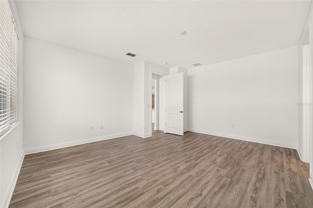 На продажу: $459,295 (2 спален, 2 ванн, 2142 Квадратных фут)