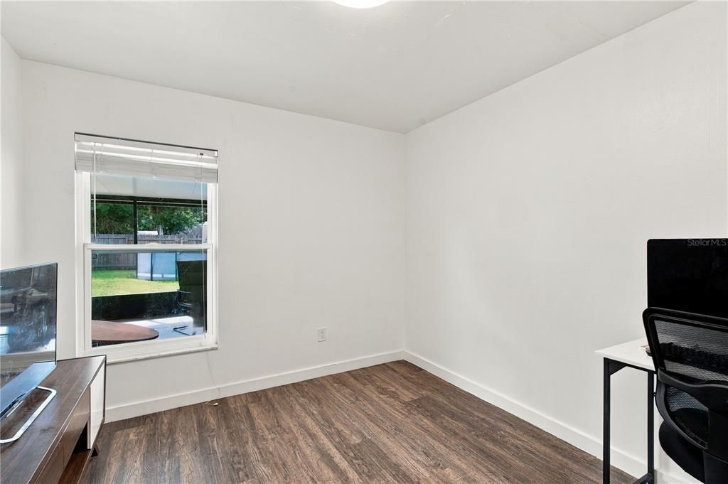For Sale: $350,000 (4 beds, 2 baths, 1341 Square Feet)
