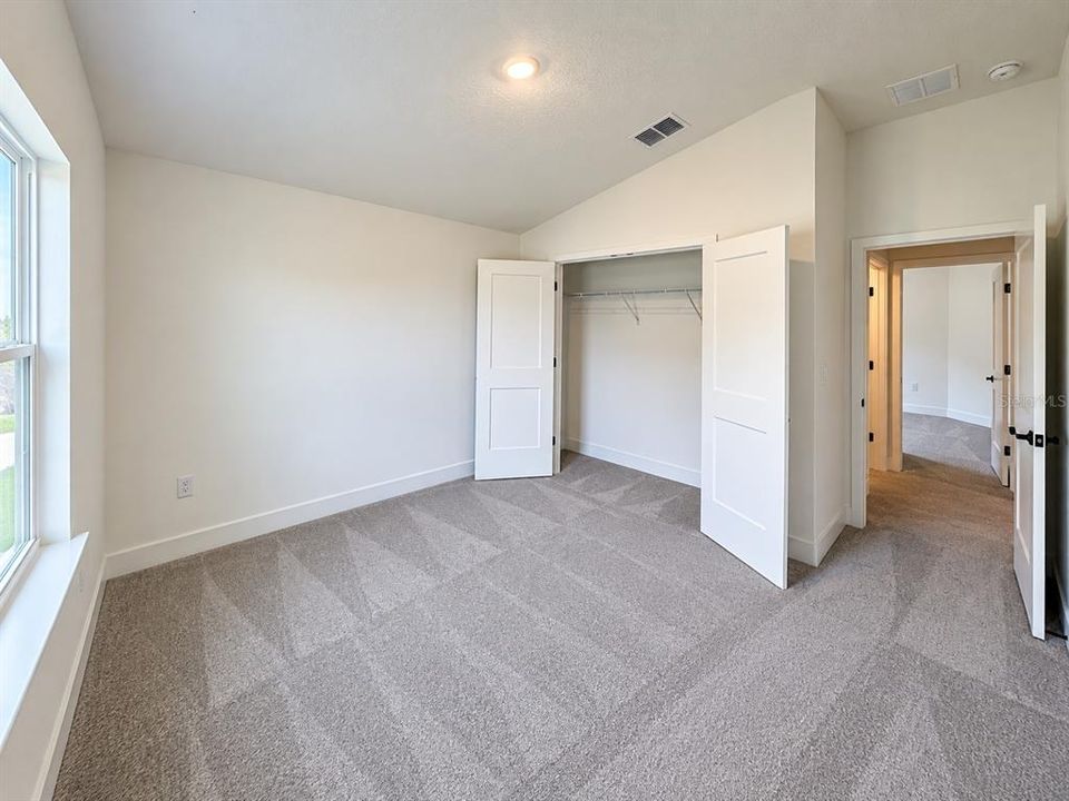 For Sale: $334,900 (4 beds, 2 baths, 1635 Square Feet)