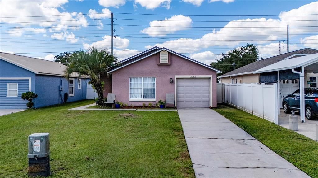 En Venta: $299,000 (3 camas, 2 baños, 1074 Pies cuadrados)