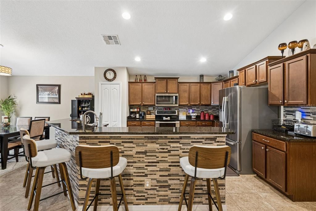 For Sale: $539,900 (4 beds, 3 baths, 1956 Square Feet)