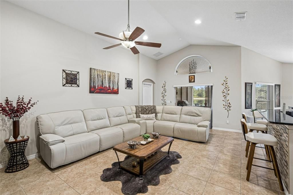 For Sale: $539,900 (4 beds, 3 baths, 1956 Square Feet)