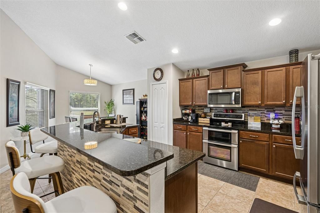For Sale: $539,900 (4 beds, 3 baths, 1956 Square Feet)
