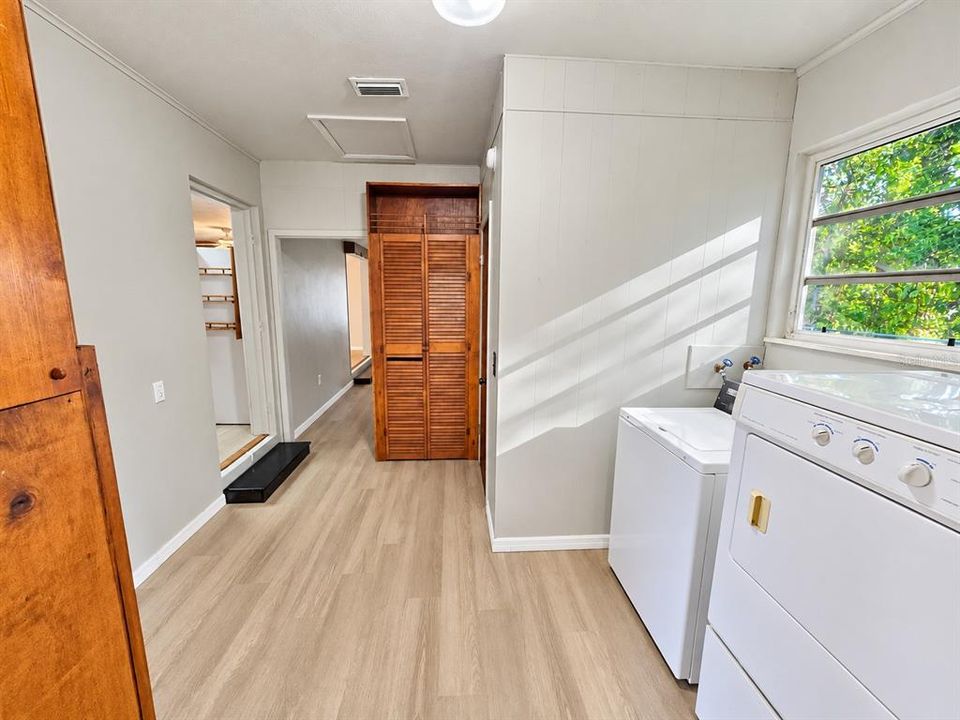 На продажу: $214,900 (3 спален, 1 ванн, 1274 Квадратных фут)
