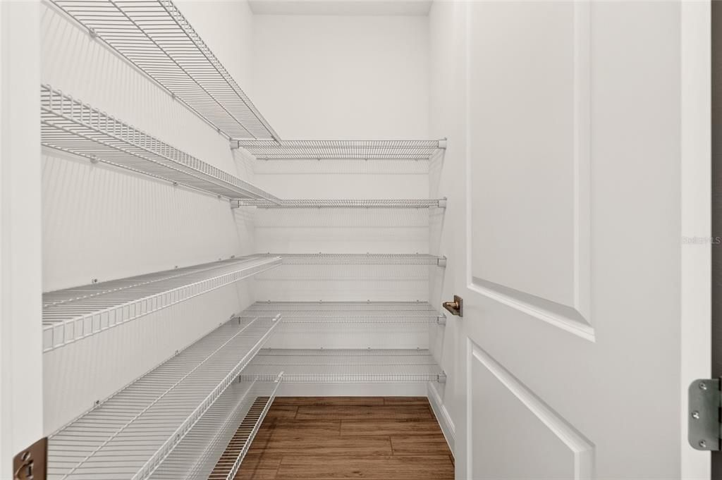 На продажу: $568,750 (3 спален, 3 ванн, 2211 Квадратных фут)
