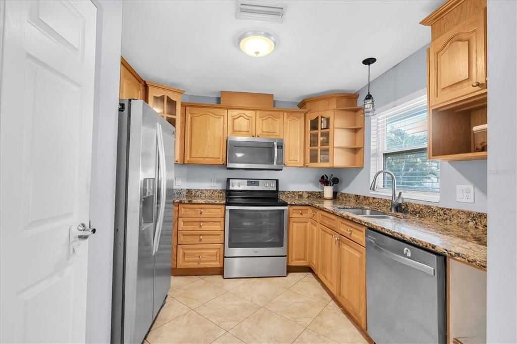 En Venta: $365,000 (3 camas, 2 baños, 1112 Pies cuadrados)
