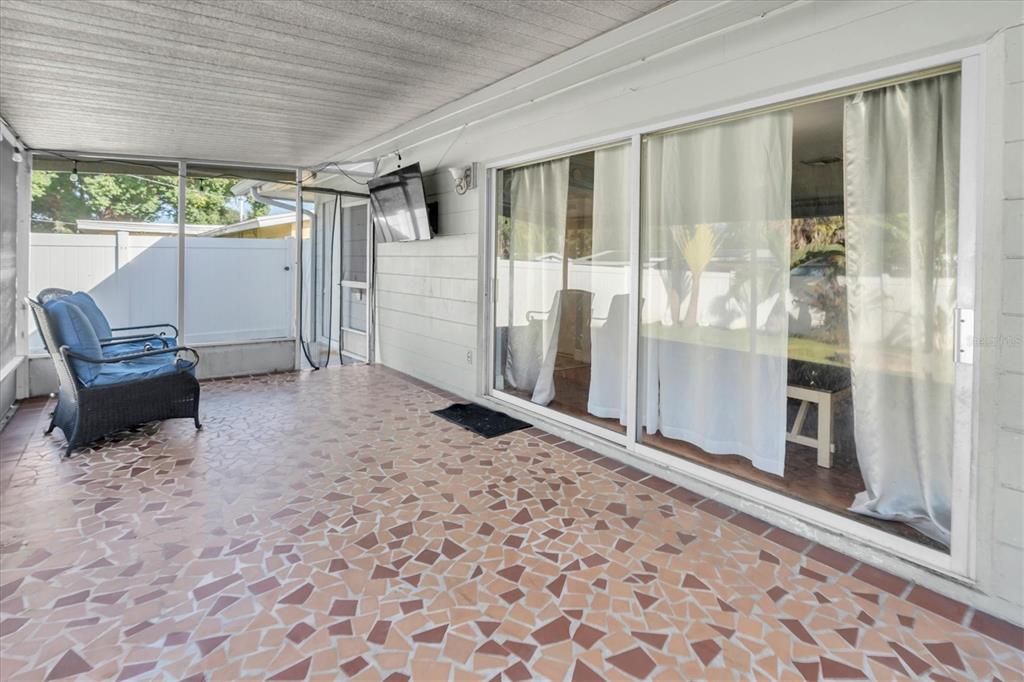 En Venta: $365,000 (3 camas, 2 baños, 1112 Pies cuadrados)