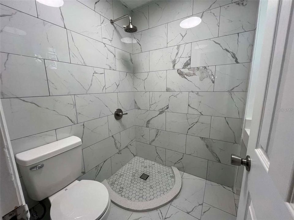 For Sale: $440,000 (4 beds, 3 baths, 1989 Square Feet)