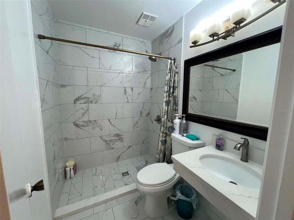 For Sale: $440,000 (4 beds, 3 baths, 1989 Square Feet)