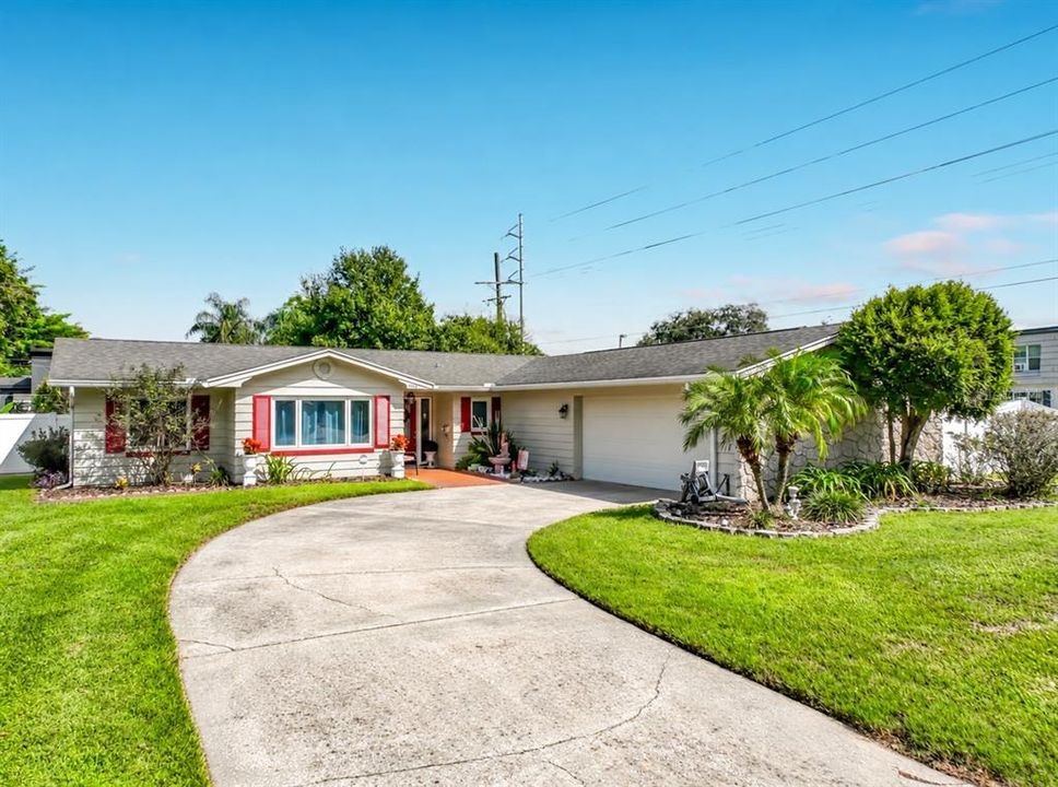 En Venta: $369,900 (3 camas, 2 baños, 1626 Pies cuadrados)