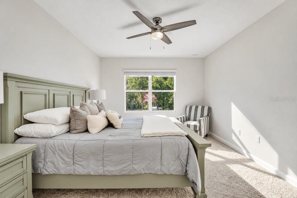 For Sale: $405,000 (4 beds, 2 baths, 1836 Square Feet)