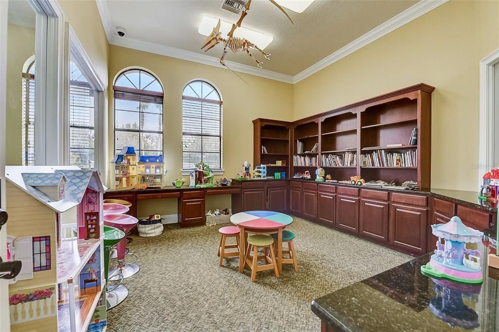 For Sale: $405,000 (4 beds, 2 baths, 1836 Square Feet)