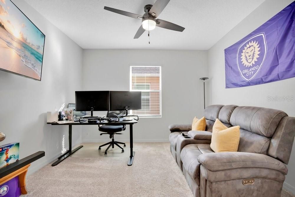 For Sale: $405,000 (4 beds, 2 baths, 1836 Square Feet)