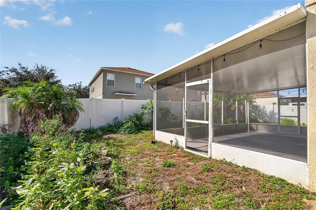 For Sale: $340,000 (3 beds, 2 baths, 2540 Square Feet)