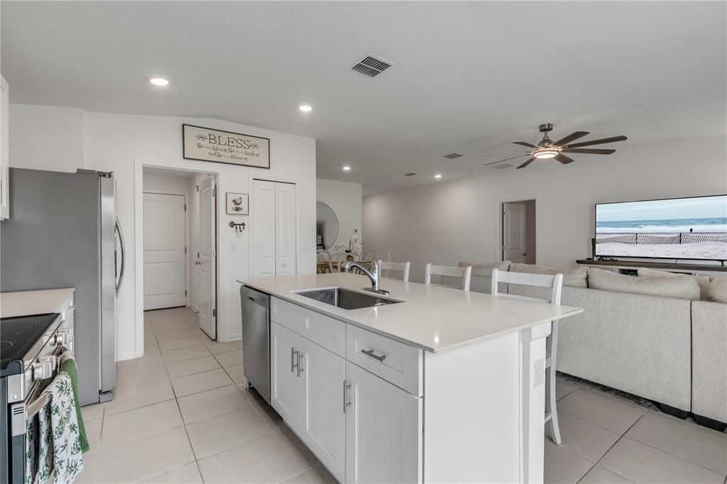 En Venta: $355,000 (3 camas, 2 baños, 1486 Pies cuadrados)