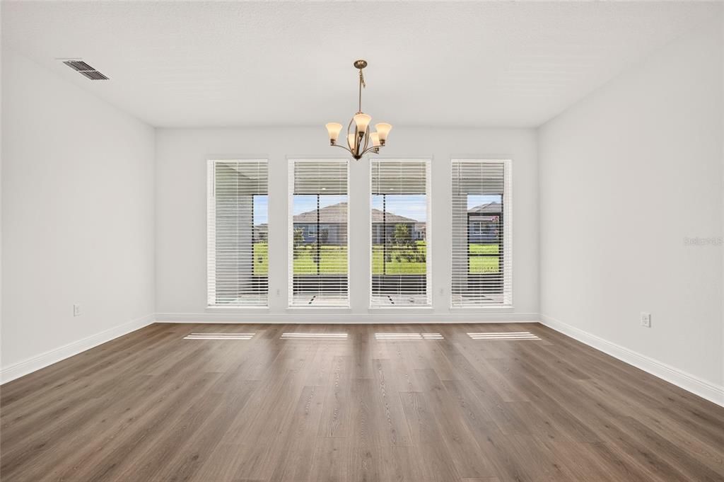 На продажу: $494,195 (2 спален, 2 ванн, 2493 Квадратных фут)