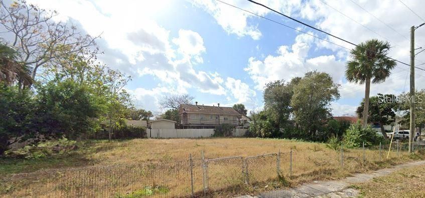 En Venta: $79,900 (0.22 acres)