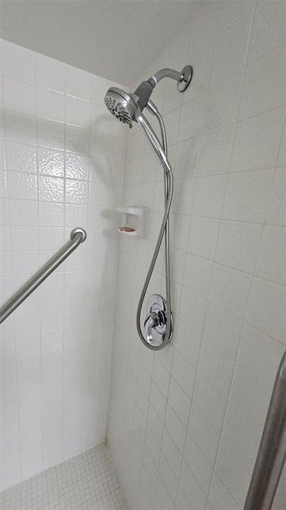 На продажу: $130,000 (2 спален, 2 ванн, 899 Квадратных фут)