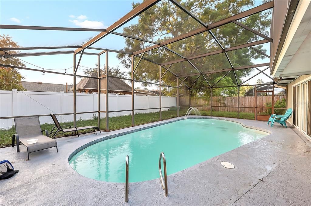 For Sale: $430,000 (4 beds, 2 baths, 1608 Square Feet)