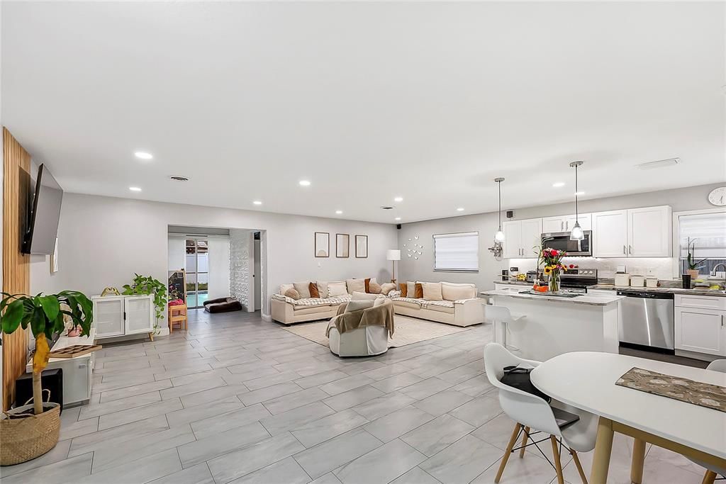 For Sale: $430,000 (4 beds, 2 baths, 1608 Square Feet)