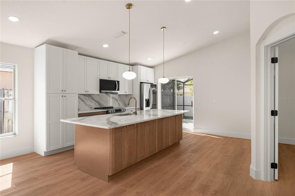 For Sale: $415,000 (4 beds, 2 baths, 1449 Square Feet)