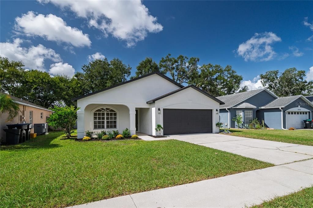 For Sale: $415,000 (4 beds, 2 baths, 1449 Square Feet)
