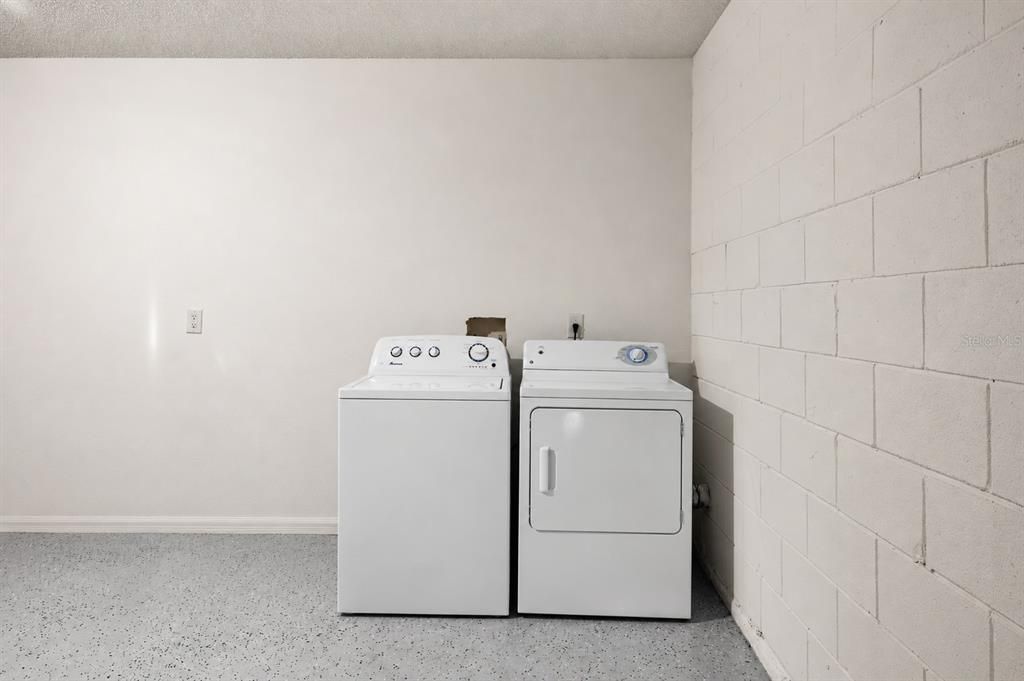 For Sale: $415,000 (4 beds, 2 baths, 1449 Square Feet)