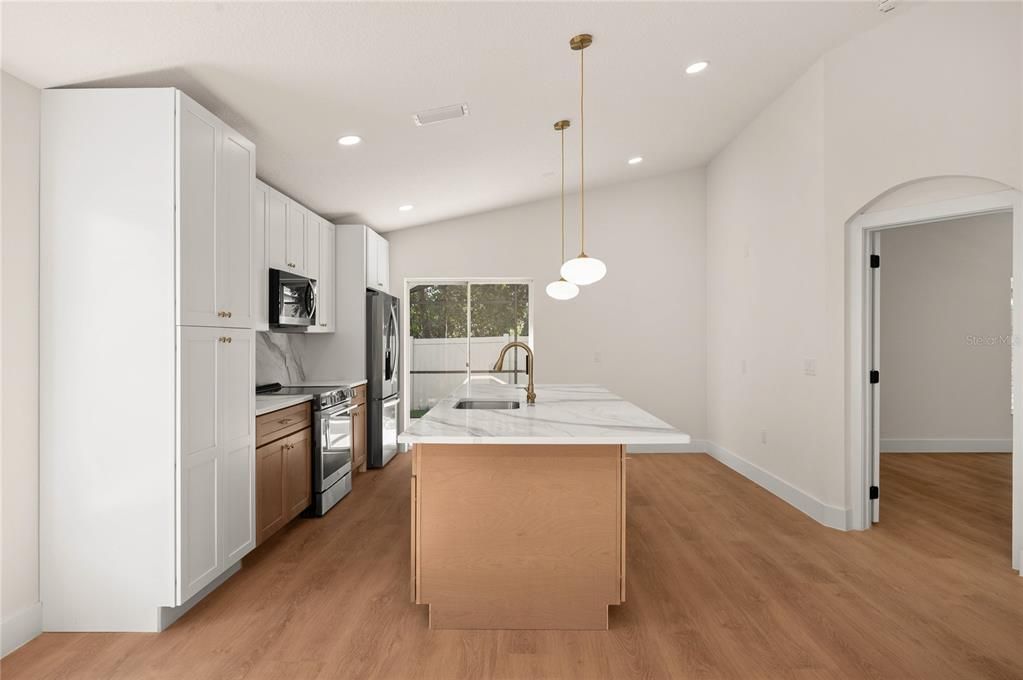 For Sale: $415,000 (4 beds, 2 baths, 1449 Square Feet)