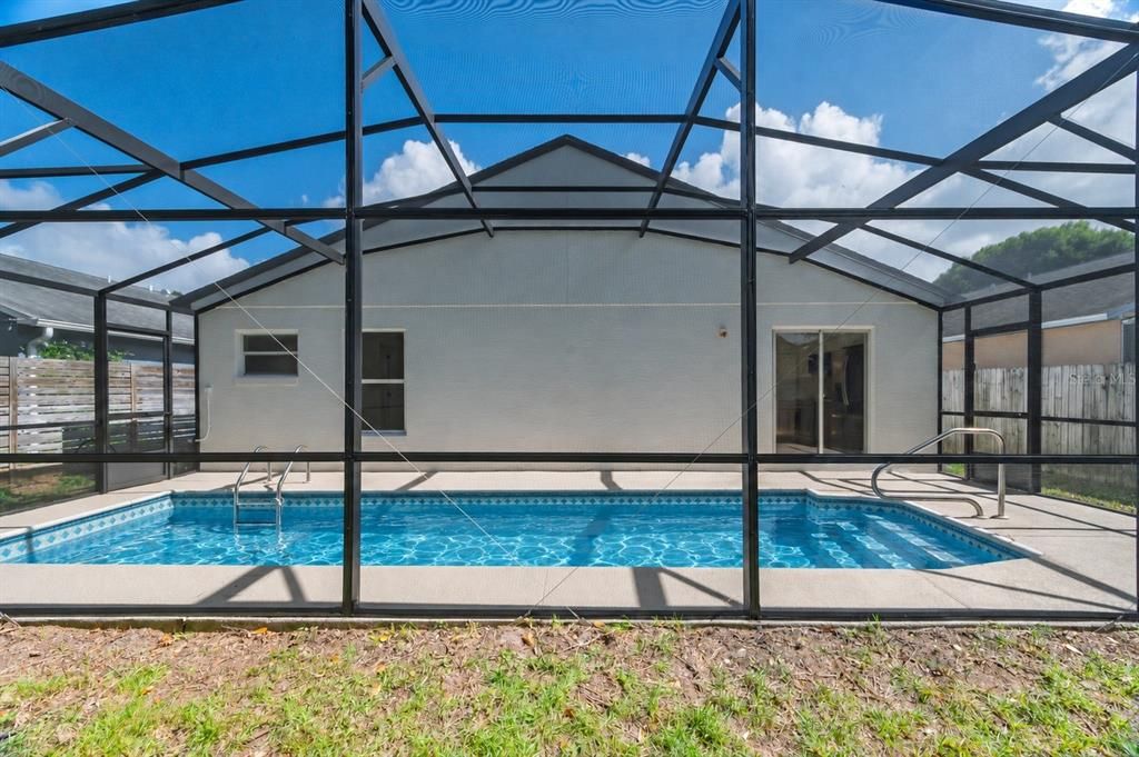 For Sale: $415,000 (4 beds, 2 baths, 1449 Square Feet)