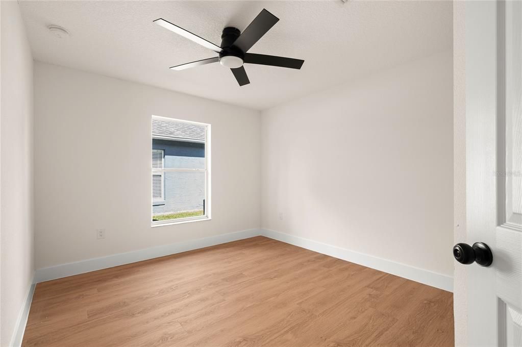 For Sale: $415,000 (4 beds, 2 baths, 1449 Square Feet)