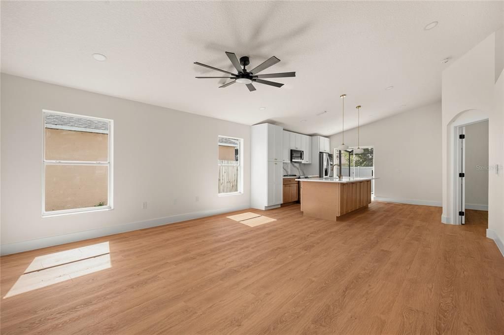 For Sale: $415,000 (4 beds, 2 baths, 1449 Square Feet)