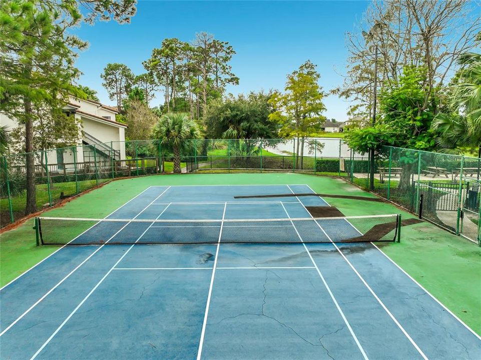 En Venta: $170,000 (2 camas, 2 baños, 988 Pies cuadrados)