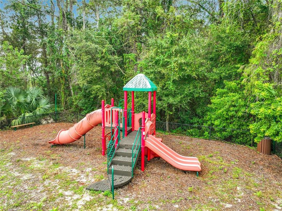En Venta: $170,000 (2 camas, 2 baños, 988 Pies cuadrados)