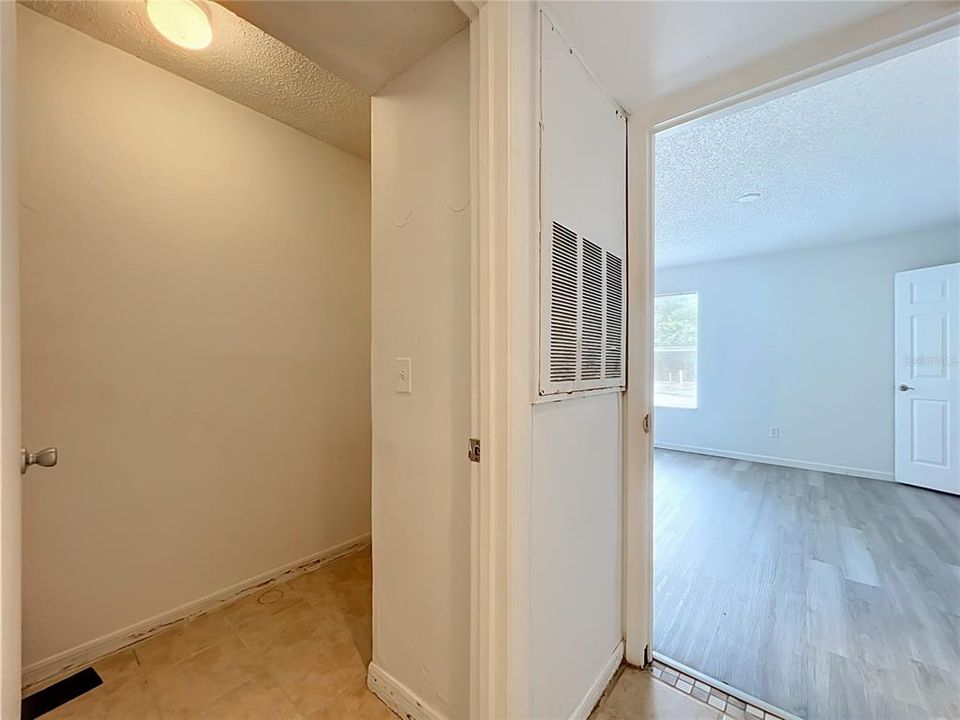 En Venta: $170,000 (2 camas, 2 baños, 988 Pies cuadrados)