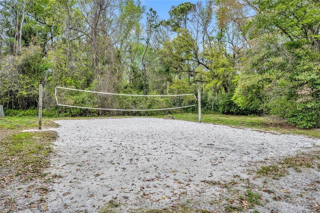 For Sale: $225,000 (3 beds, 2 baths, 1400 Square Feet)