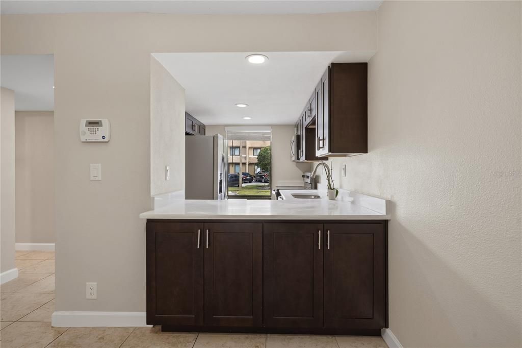 For Sale: $225,000 (3 beds, 2 baths, 1400 Square Feet)