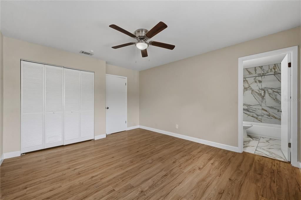 For Sale: $225,000 (3 beds, 2 baths, 1400 Square Feet)