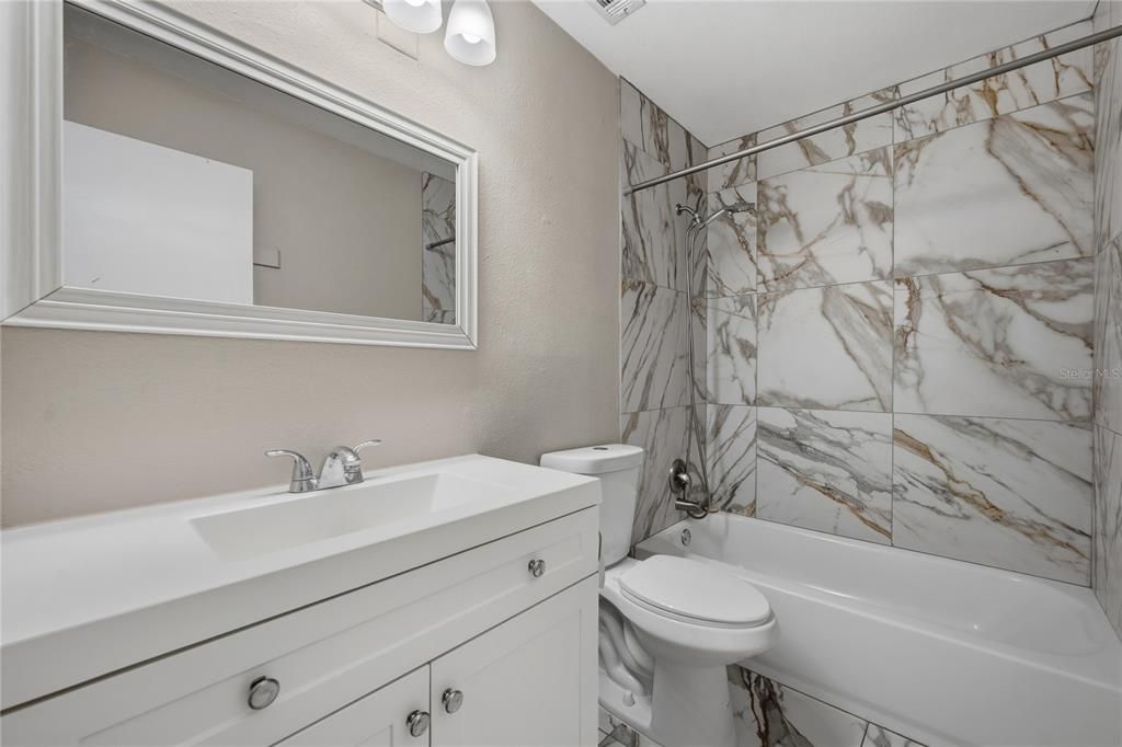 For Sale: $225,000 (3 beds, 2 baths, 1400 Square Feet)