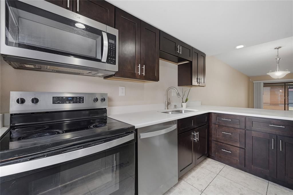 For Sale: $225,000 (3 beds, 2 baths, 1400 Square Feet)